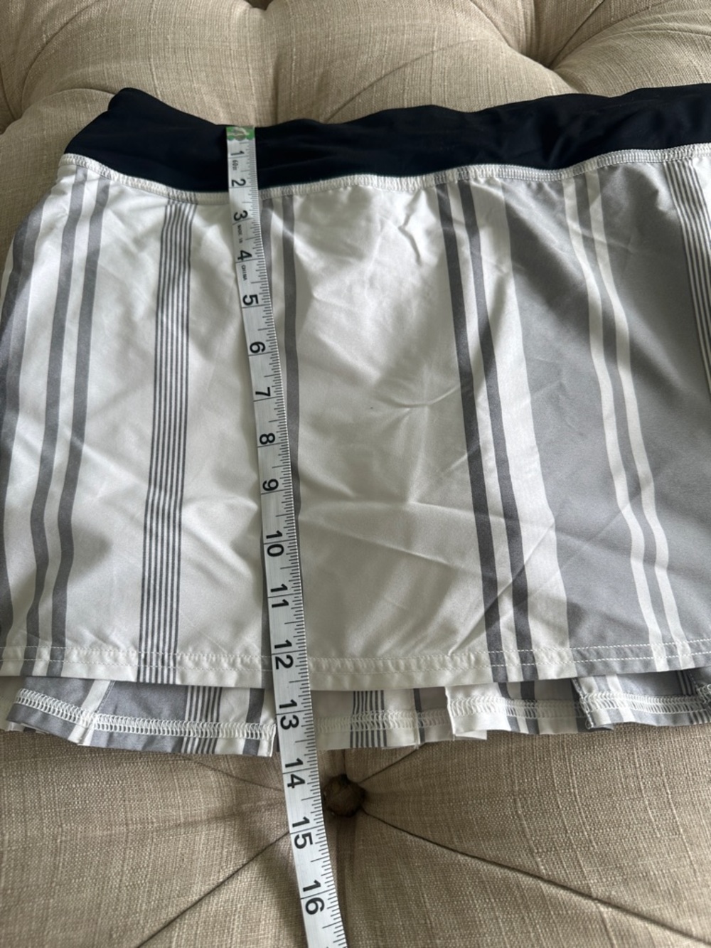 lululemon athletica White & Black Layered Pleated Skater Skirt - Picture 6 of 7